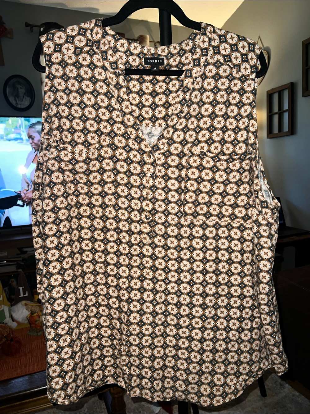 torrid Beige and Black Geometric Print Sleeveless Tank
